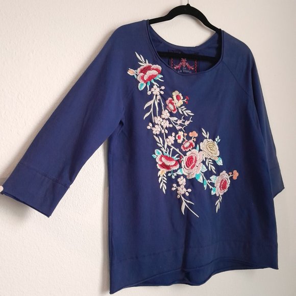 Johnny Was French Terry 3/4 Sleeve Embroidered Pullover Sweatshirt-Style Size S - Picture 3 of 10